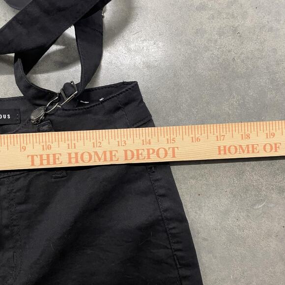 Almost Famous Pants Womens 5 Black Flare Bell Bottom Raw Hem Suspender Strap - Picture 2 of 7